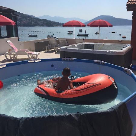 Apartments Adriatico Herceg Novi Bagian luar foto